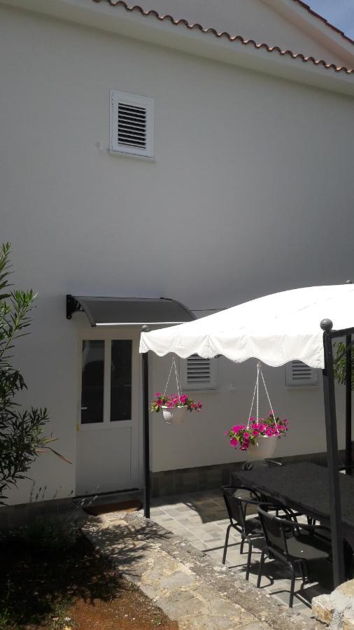 Apartman-Maja-Krk Krk Town Buitenkant foto