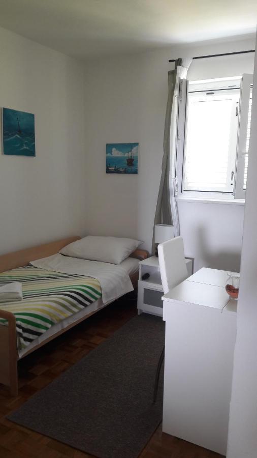 Apartman-Maja-Krk Krk Town Buitenkant foto