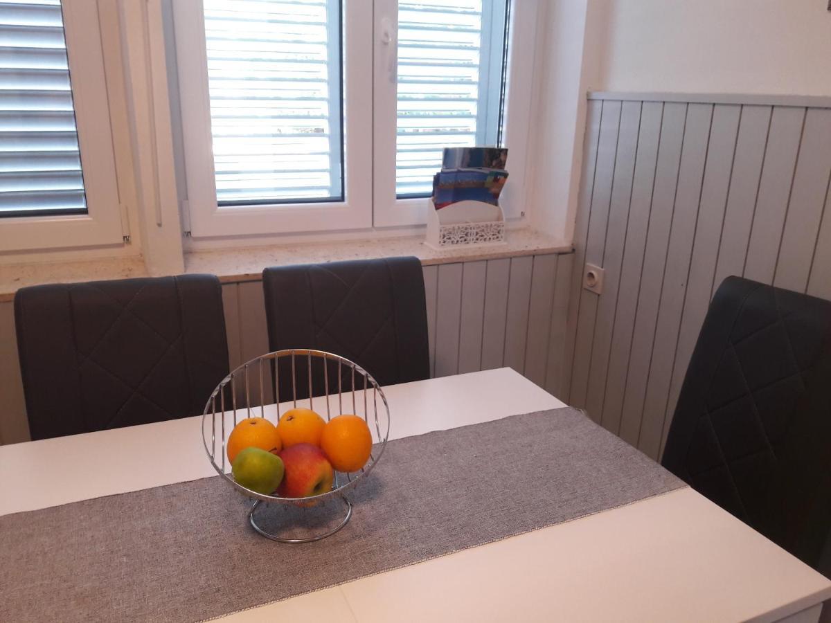 Apartman-Maja-Krk Krk Town Buitenkant foto